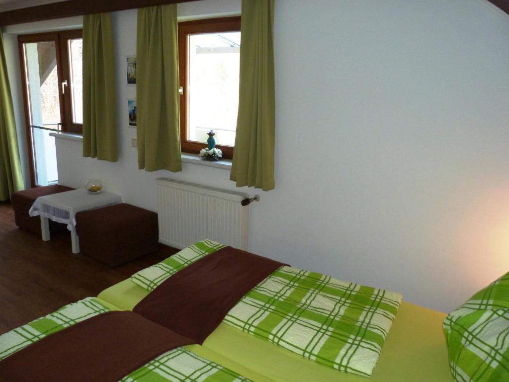 Ferienhaus Bluemel Inkl. Freier Strandbadeintritt Velden am Wörthersee Room photo